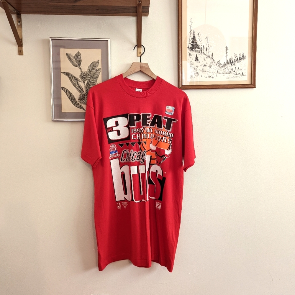 1993 vintage Chicago Bulls 3 peat NBA world champions t shirt